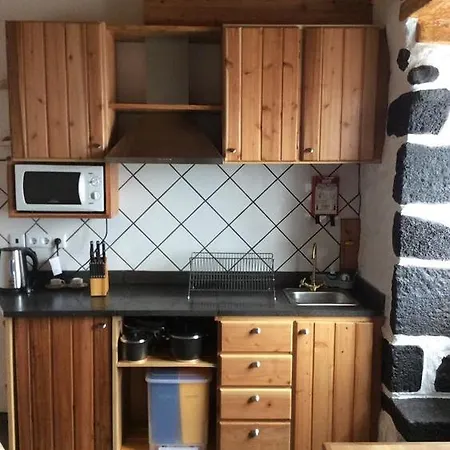 Stone Dreams - Namoradeira Tatil Evi Calheta de Nesquim